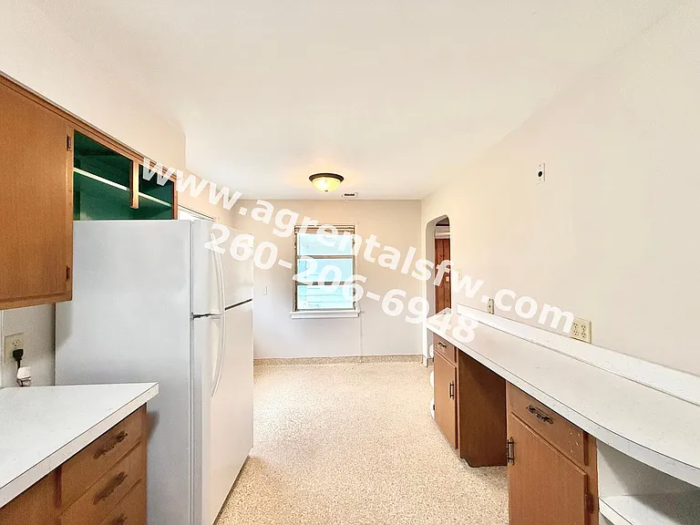 14901 Illinois Rd — Photo 3
