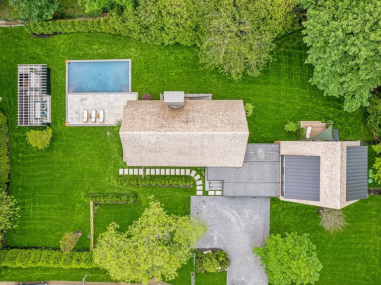 5 Bayberry Ln — Photo 3