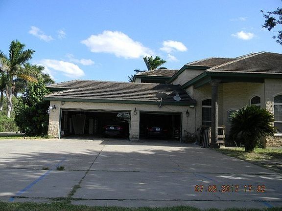 2nd image of 1320 S Westgate Dr