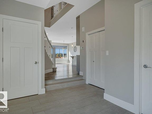 3rd image of 2083 Price Lndg SW
