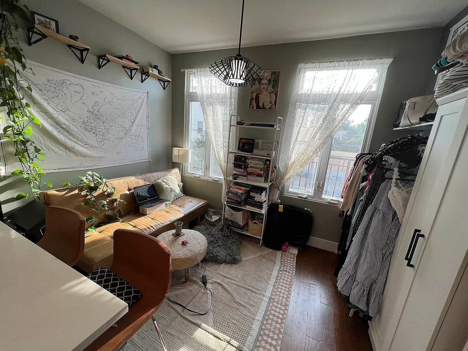 38 Catherine Street — Photo 2