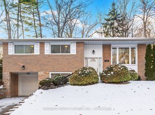 3180 The Credit Woodlands, Mississauga, ON L5C2J4