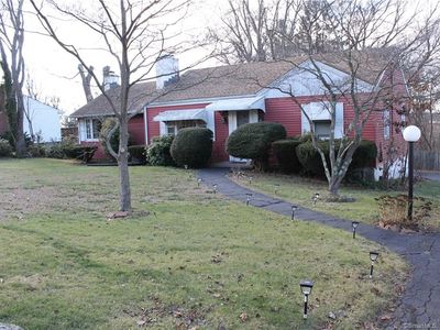 84 Island Ln, West Haven, CT, 06516