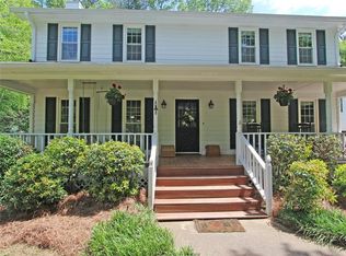 589 Leah Dr, Powder Springs, GA 30127