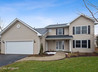 1385 Valayna Dr, Aurora, IL 60504