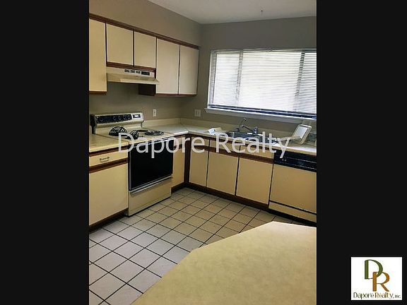 5th image of 1120 Park Green Pl