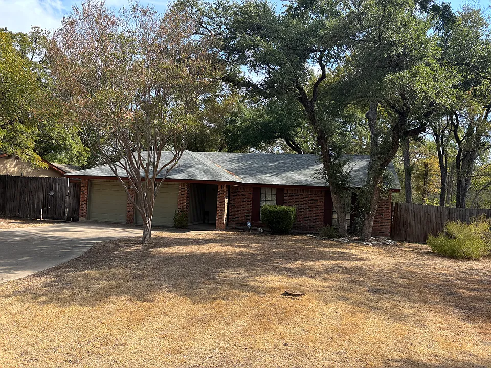 13319 Water Oak Ln