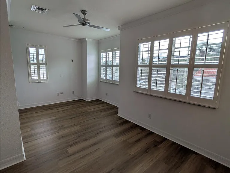 290 NE 5th Ave #19 — Photo 11