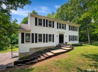 2 Sutherland Drive, Newtown, CT 06482