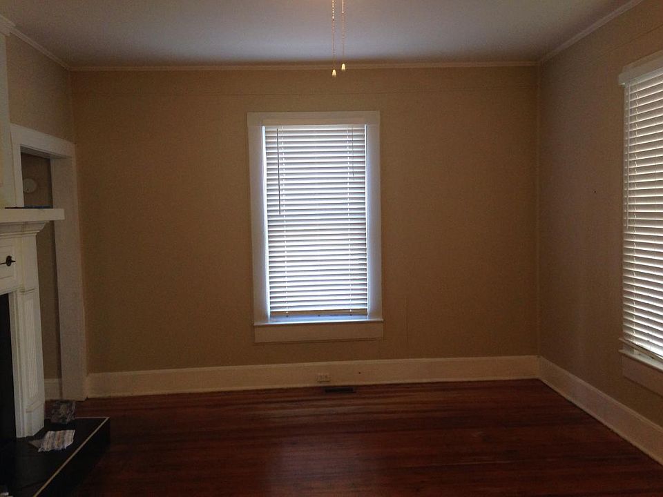 1st image of 115 W Park Ave #B
