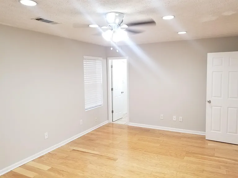 686 Morrow Rd — Photo 15