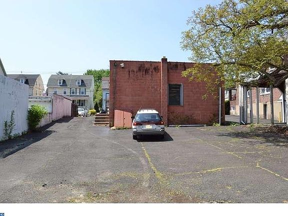 4th image of 1811 Horace Ave