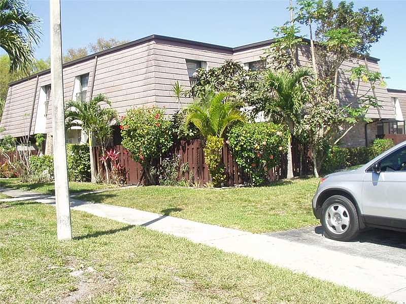 1st image of 2548 NW 99th Ave