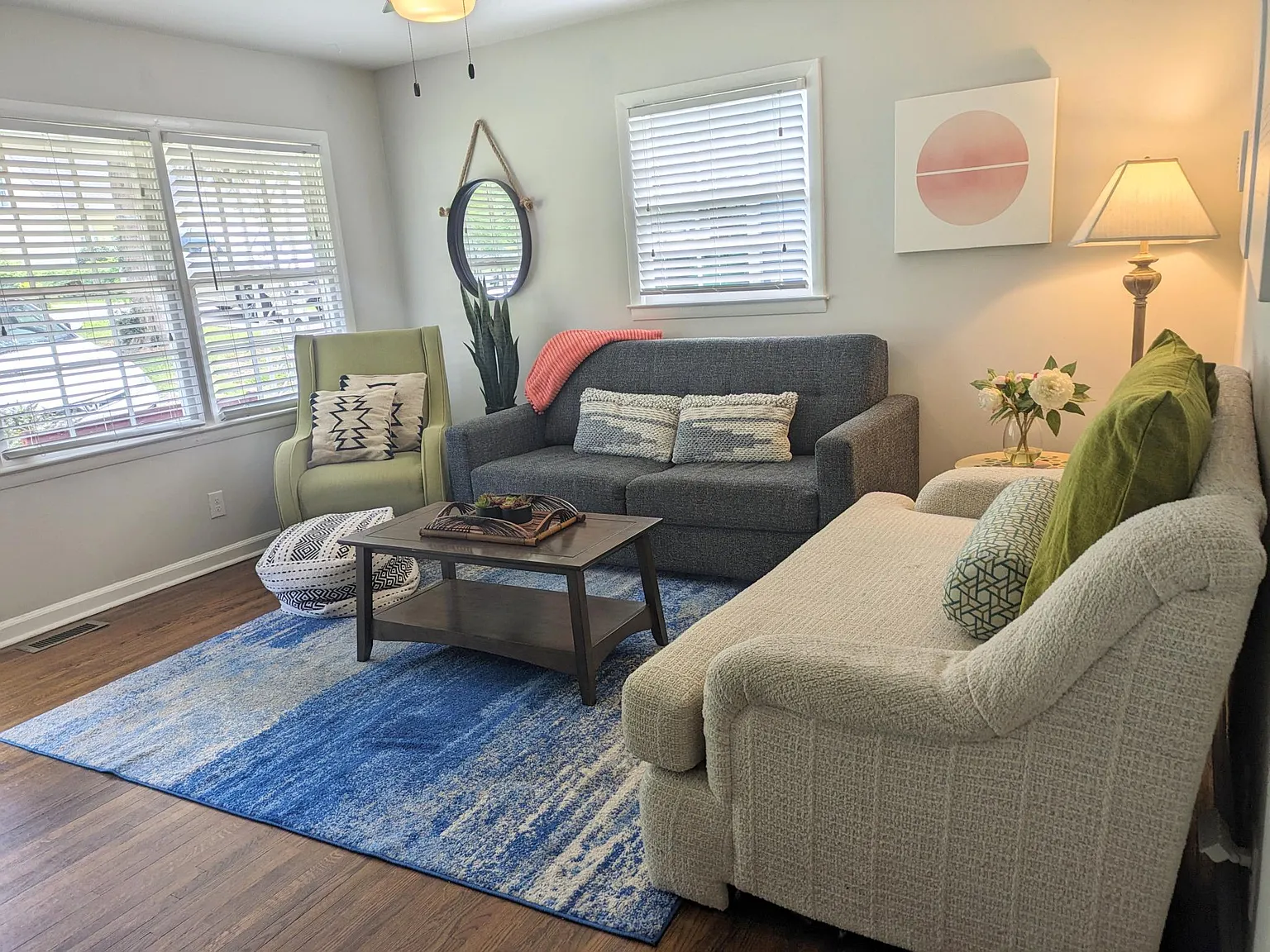 2 bed, 1.5 bath, 1056 sqft, $2,500 — Photo 2