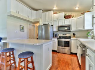 500 E Grand Ave, Saint Joseph, IL
