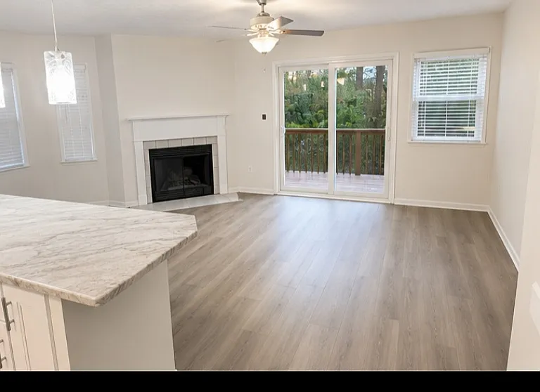 801 Baltic Walk — Photo 4
