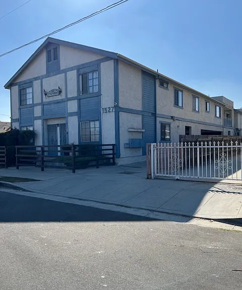 1527 Stevens Ave #G — Photo 1