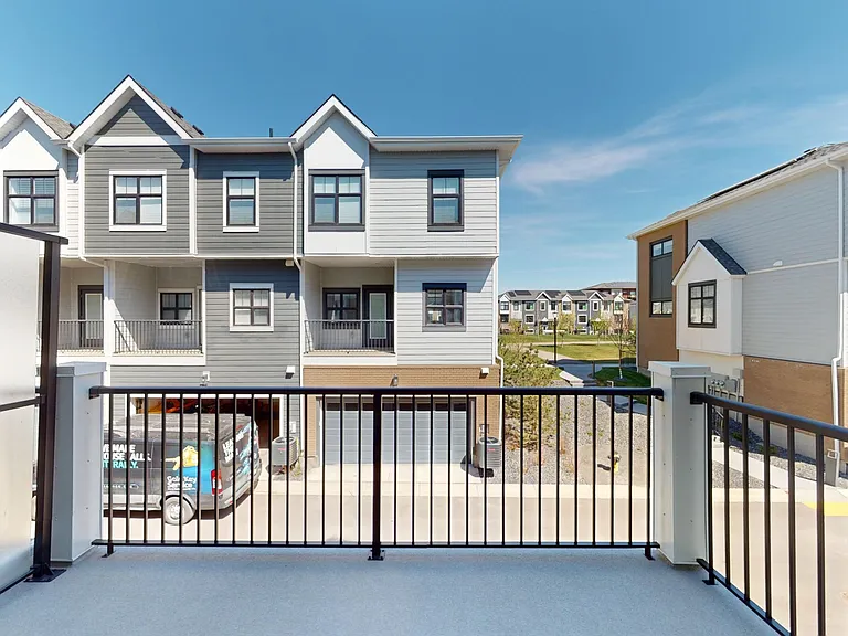 611 Mahogany Blvd SE — Photo 9