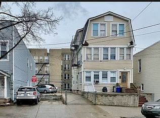 3714 28th St, Long Island City, NY 11101