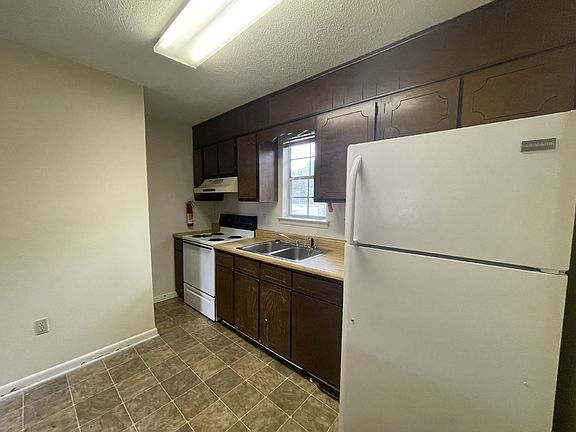 4th image of 215 Darsey Rd APT 36