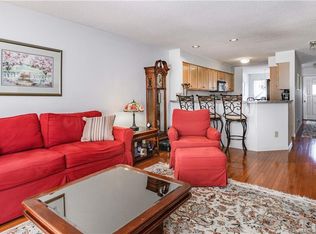 20 Florence Way UNIT 20, Farmington, CT 06032