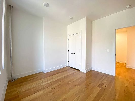 4th image of 348 Lenox Ave APT 4N