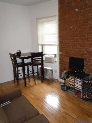 Rented by DSA Realty | media 34