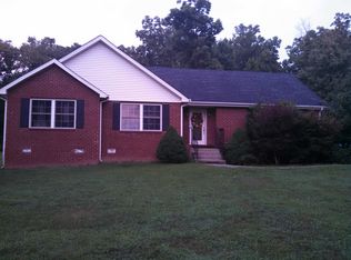 1460 Myatt Loop, Burns, TN 37029
