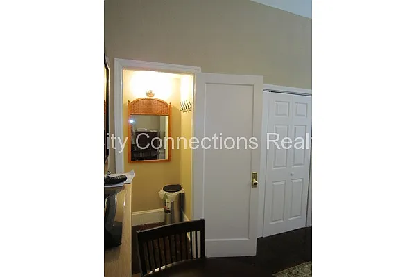 Rented by City Connections Realty | media 49