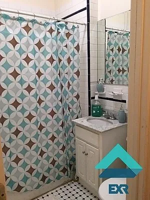 Rented by EXR | media 4