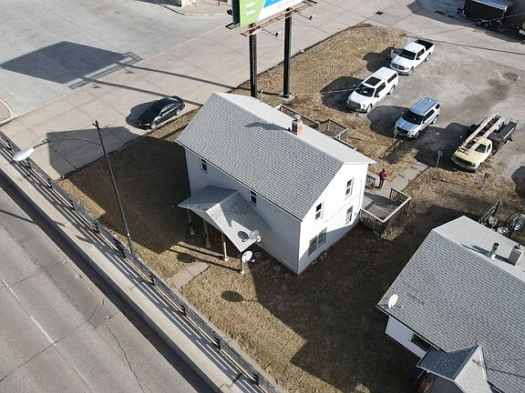 2nd image of 1823 2nd Ave
