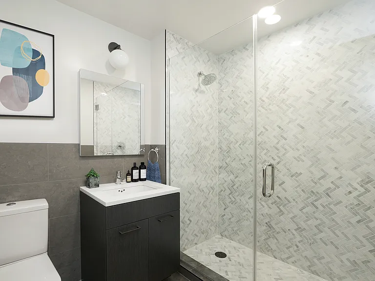 101 E 10th St #8C — Photo 5