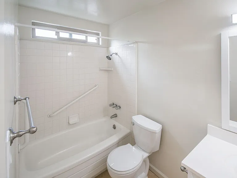 Plum Street Garden Apartments 501 Plum St Capitola, CA 95010 — Photo 24