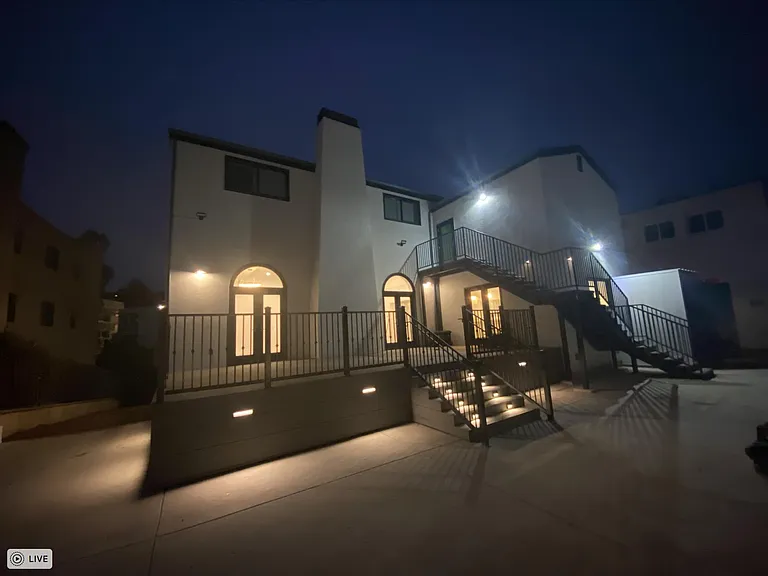 626 Landfair Ave #11 — Photo 14