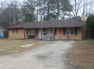 304 Laurie Ln, Warner Robins, GA