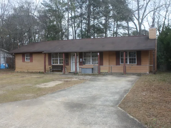 304 Laurie Ln, Warner Robins, GA 31088