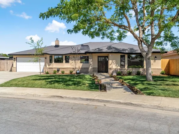 300 W Adrian Way, Hanford, CA 93230
