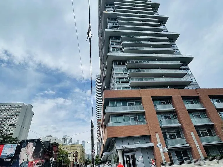365 Church St #1913 — Photo 1