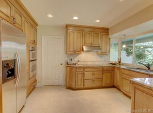 3861 N 51st Ave, Hollywood, FL 33021