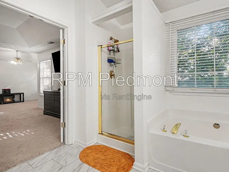 550 Claudel Ct SW — Photo 17