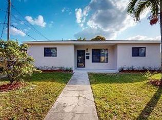 830 NE 171st St, North Miami Beach, FL 33162