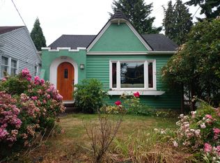 2311 N 54th St, Seattle, WA 98105