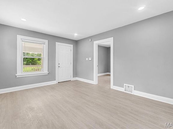 5th image of 1209 Griefield Pl