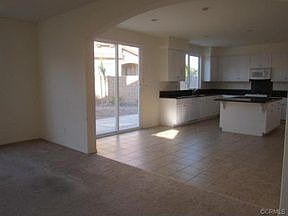 4th image of 40934 Carnegie Cir