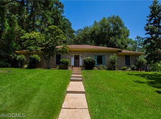 407 Spanish Main St, Daphne, AL 36527