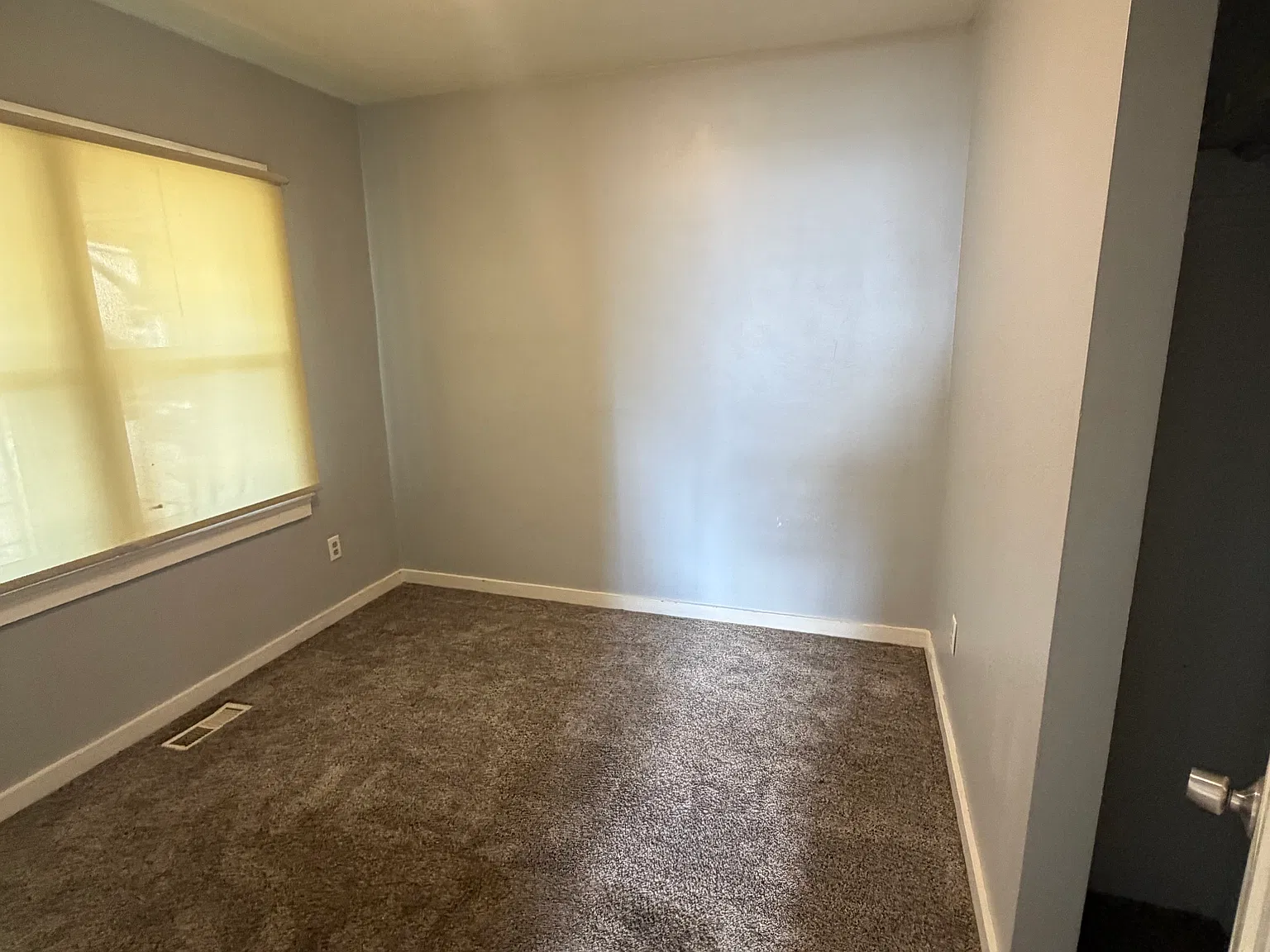 2 bed, 898 sqft, $1,300 — Photo 4