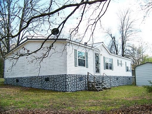 5th image of 890 Twin Oaks Ln