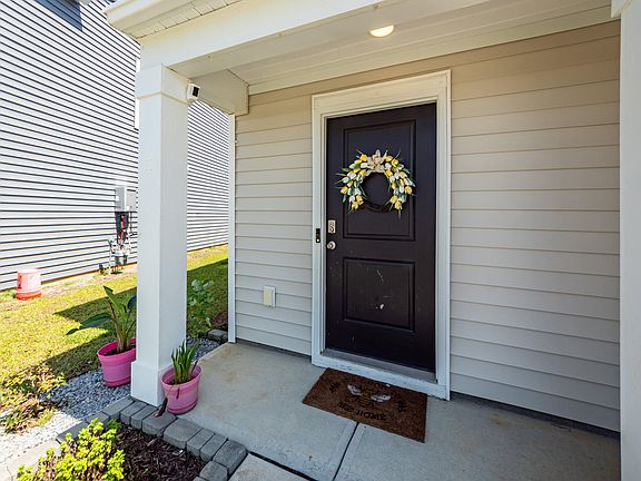 2nd image of 233 Coral Sunset Way