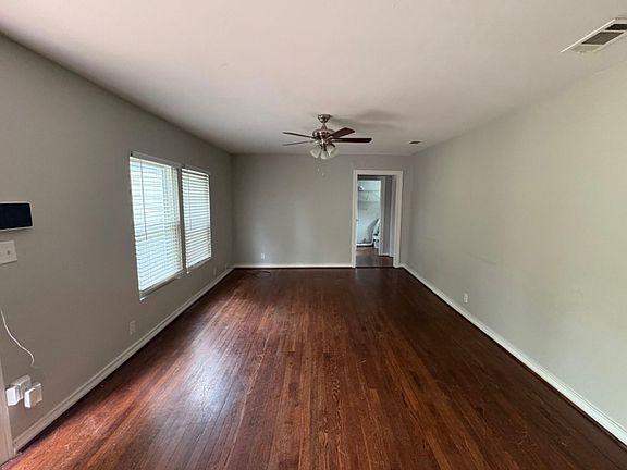 3rd image of 4233 Alamo Ave