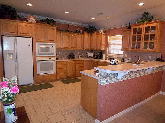 Lots of counter top space